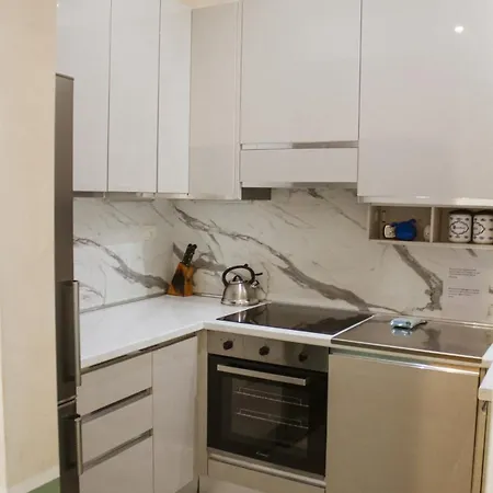 New Apt 10 Minutes Duomo Milan